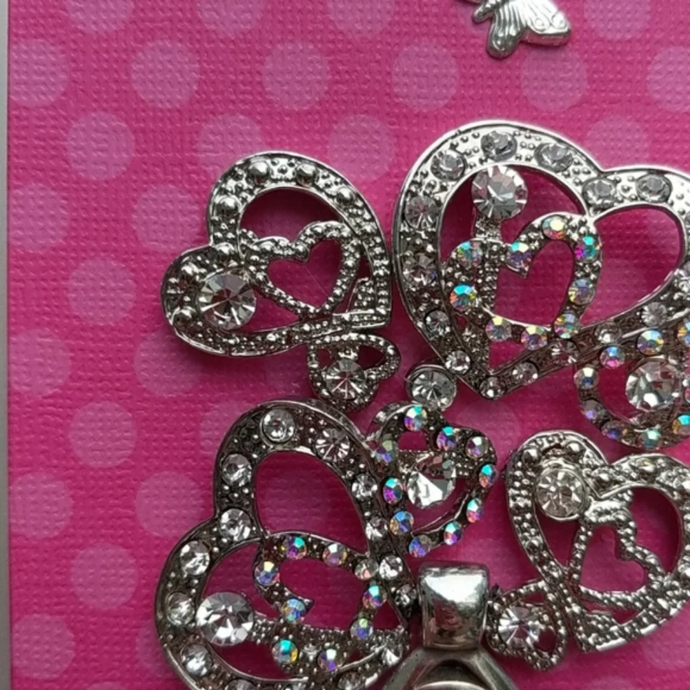 Artisan Vase of Hearts art! - Picture 3 of 9